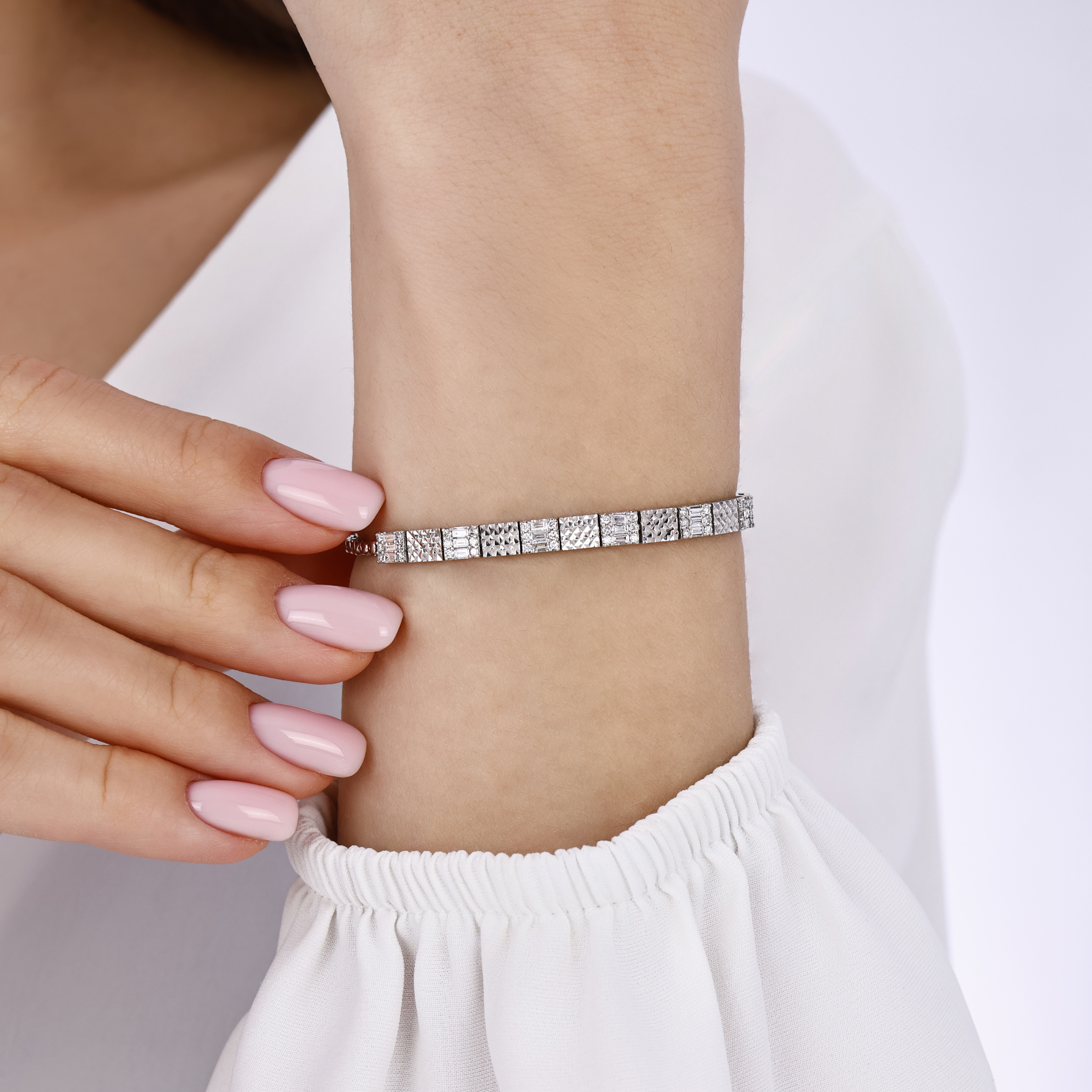 Fantezi Bileklikler 0.70 Karat Pırlanta Fantezi Bileklik (8 ayar 6.9Gr altin)